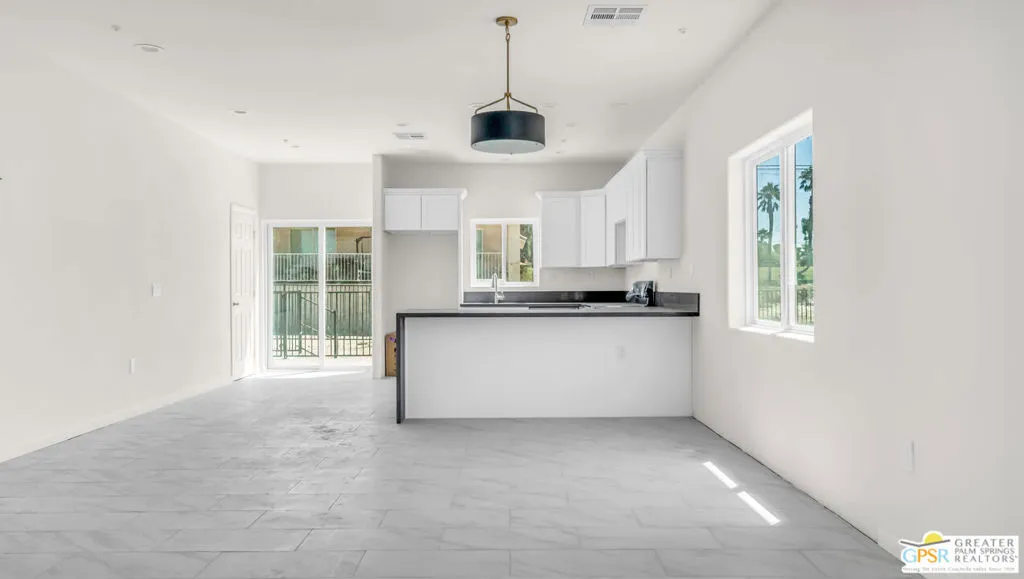 16364 Avenida Rambla, Desert Hot Springs, California 92240 home-pic-3